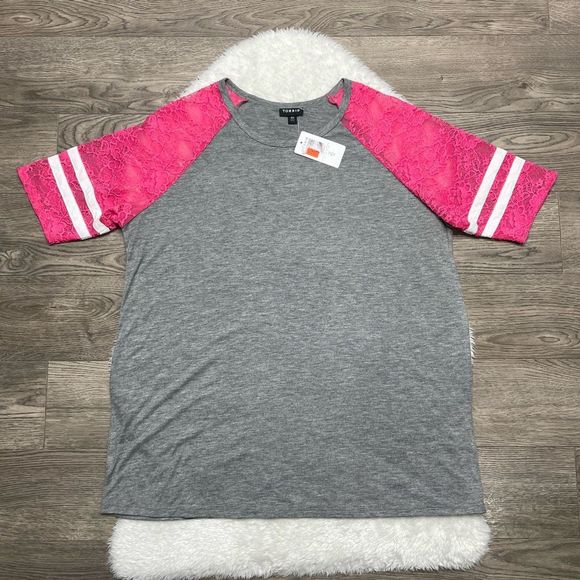 torrid Tops - Torrid TShirt Size 00 M / L Grey Pink Lace Short Sleeve New with Tag
